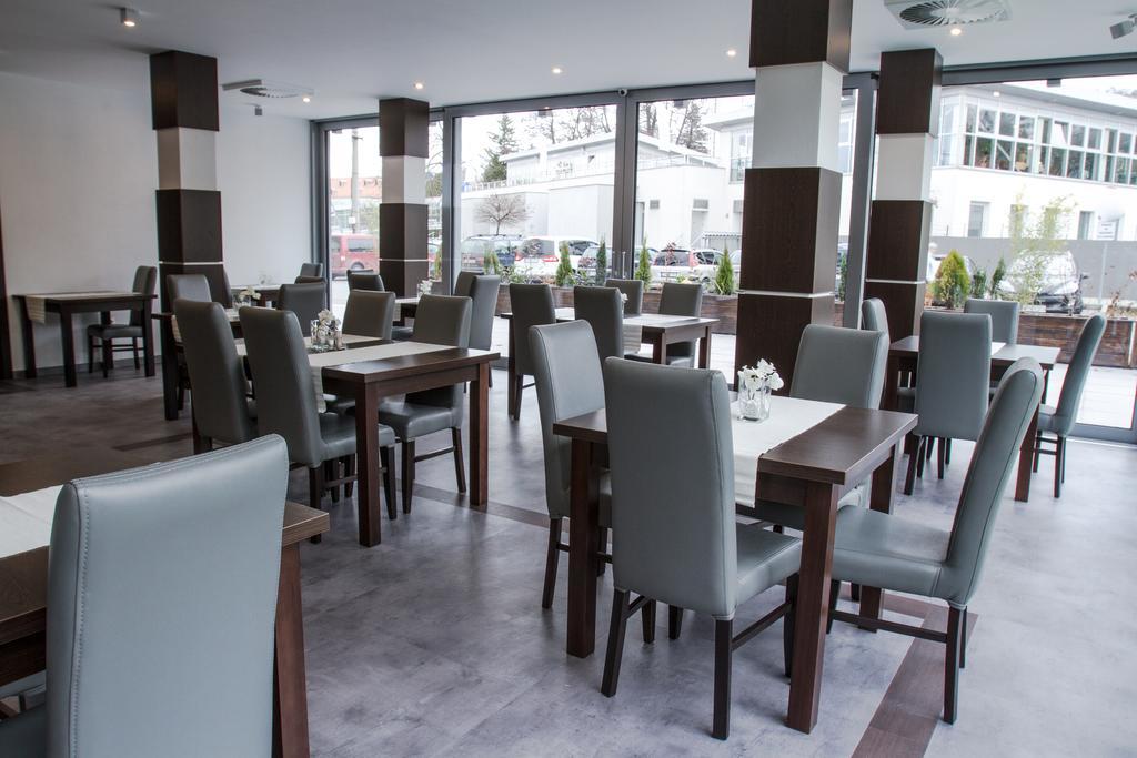 Guest House Frizzante Turcianske Teplice Luaran gambar