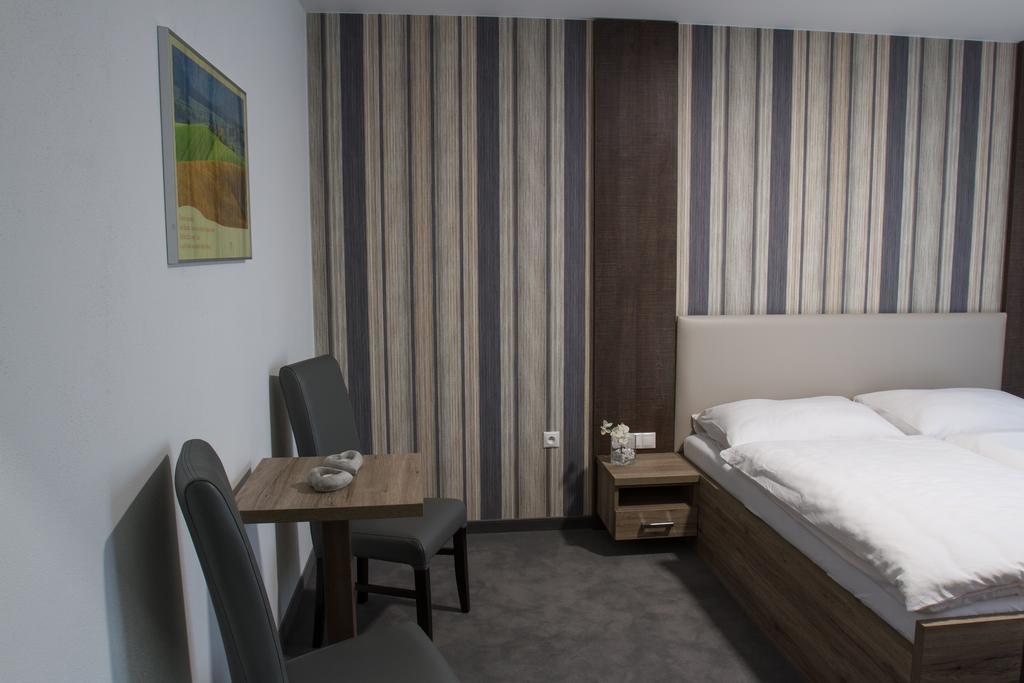 Guest House Frizzante Turcianske Teplice Bilik gambar