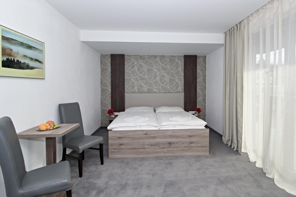 Guest House Frizzante Turcianske Teplice Bilik gambar