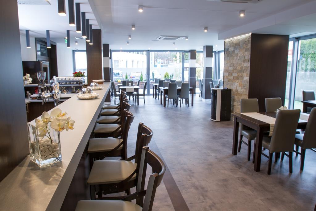 Guest House Frizzante Turcianske Teplice Luaran gambar