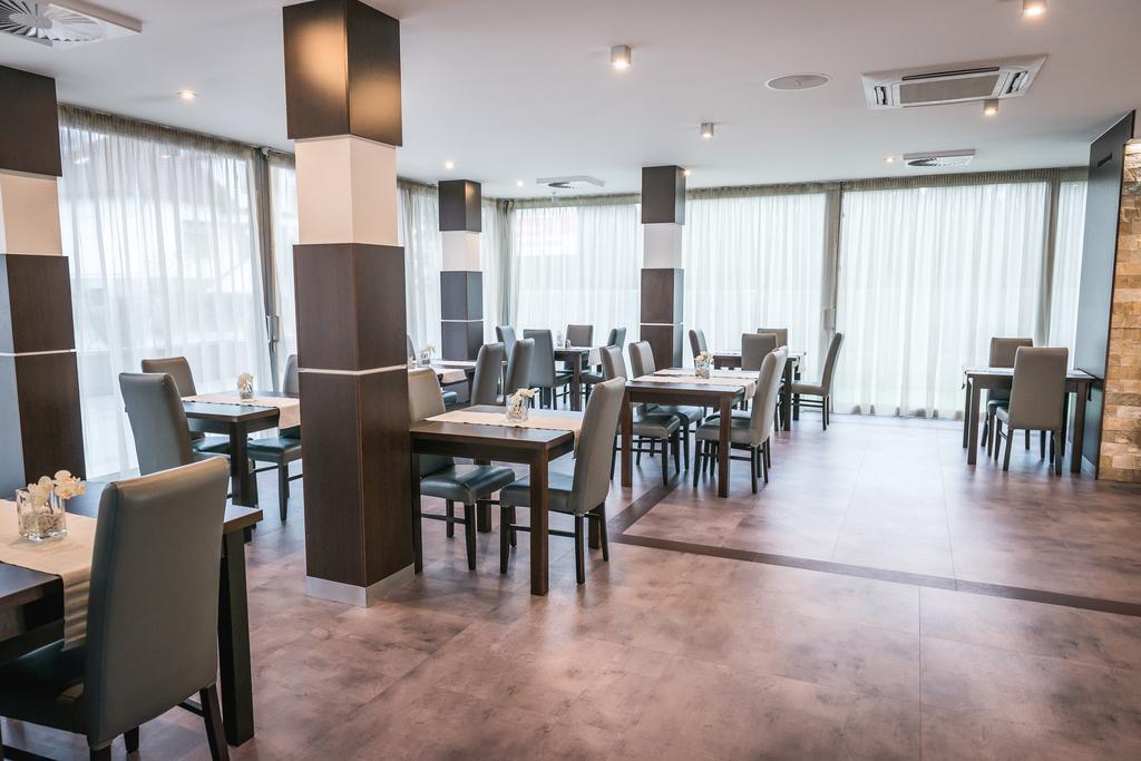 Guest House Frizzante Turcianske Teplice Luaran gambar